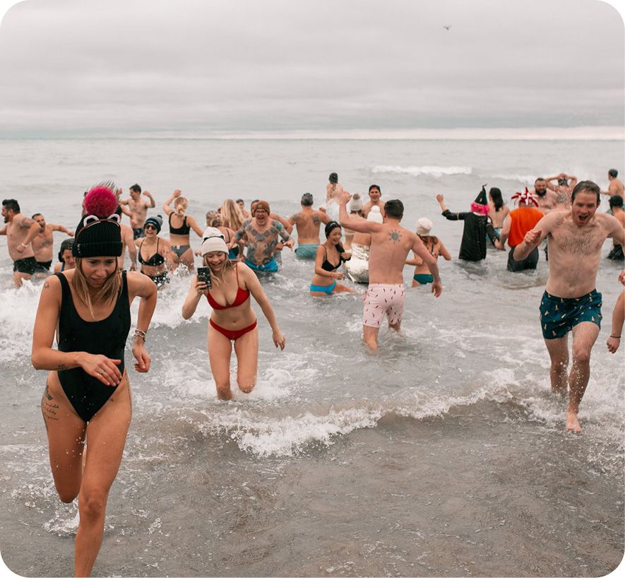 Dippers running out of Lake Ontario during Brainfreeze